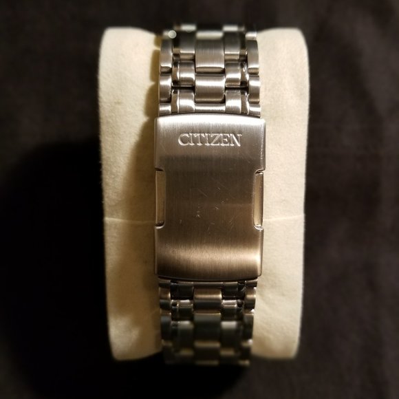 Citizen Eco Drive E820 Brycen (Discontinued)